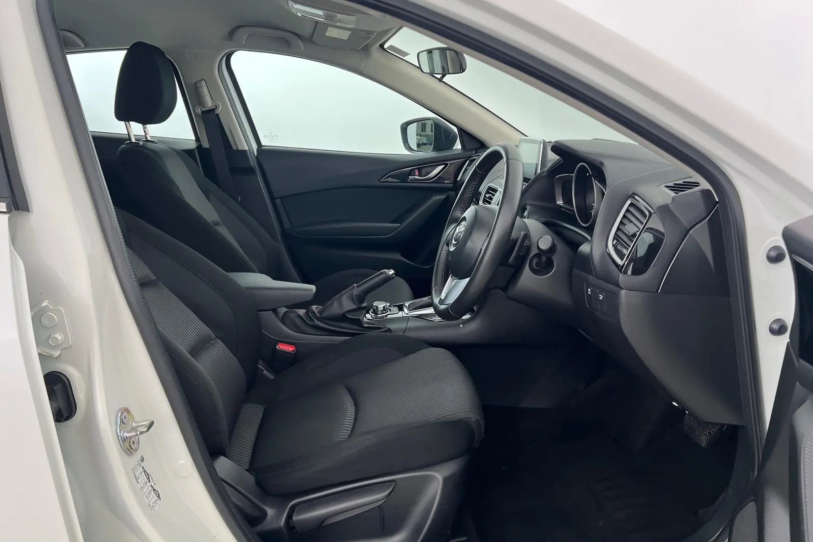 2015 Mazda 3 Gallery Image 14