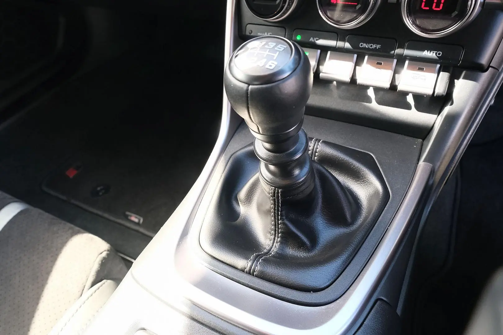 2024 Toyota GR86 Gallery Image 18
