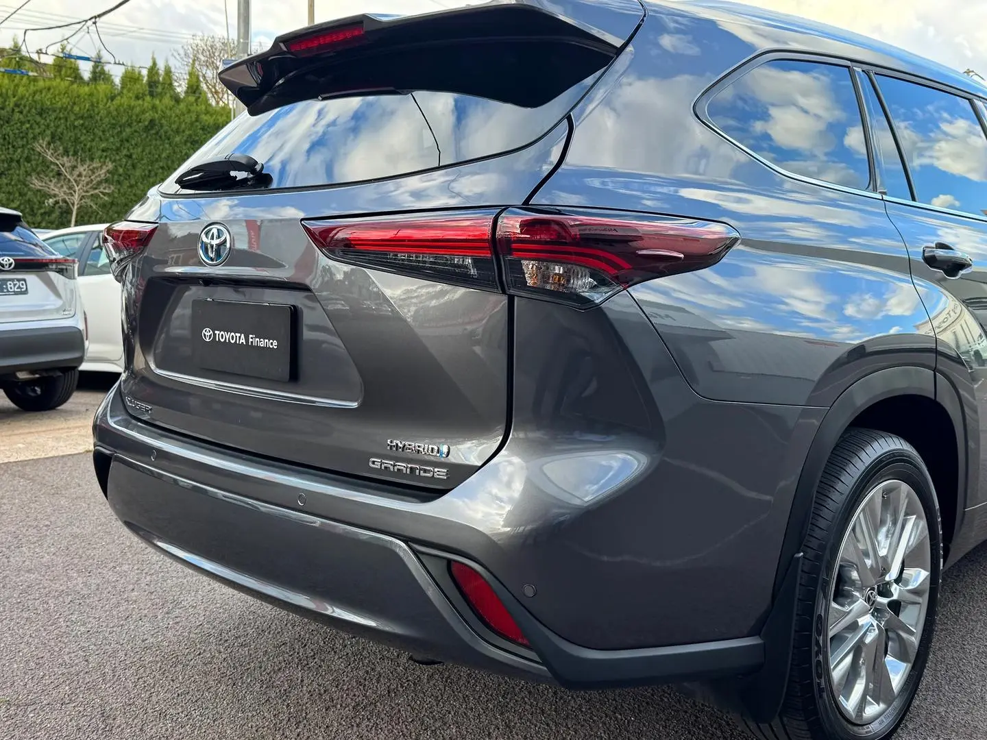 2024 Toyota Kluger Gallery Image 5