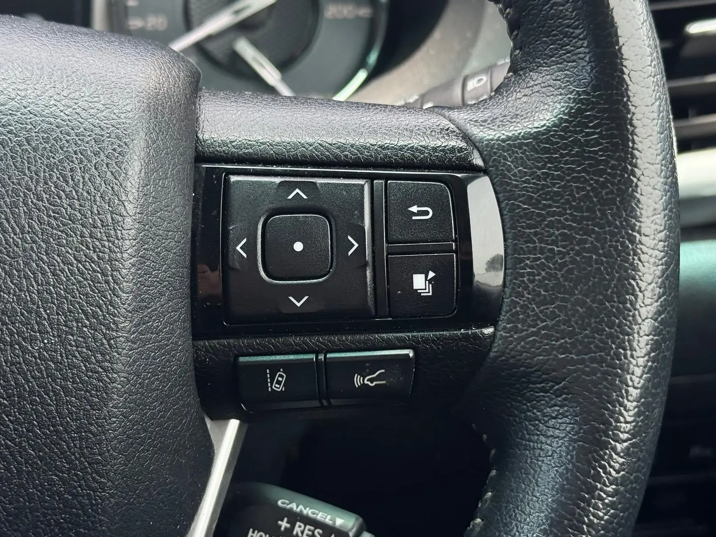 2020 Toyota Hilux Gallery Image 21