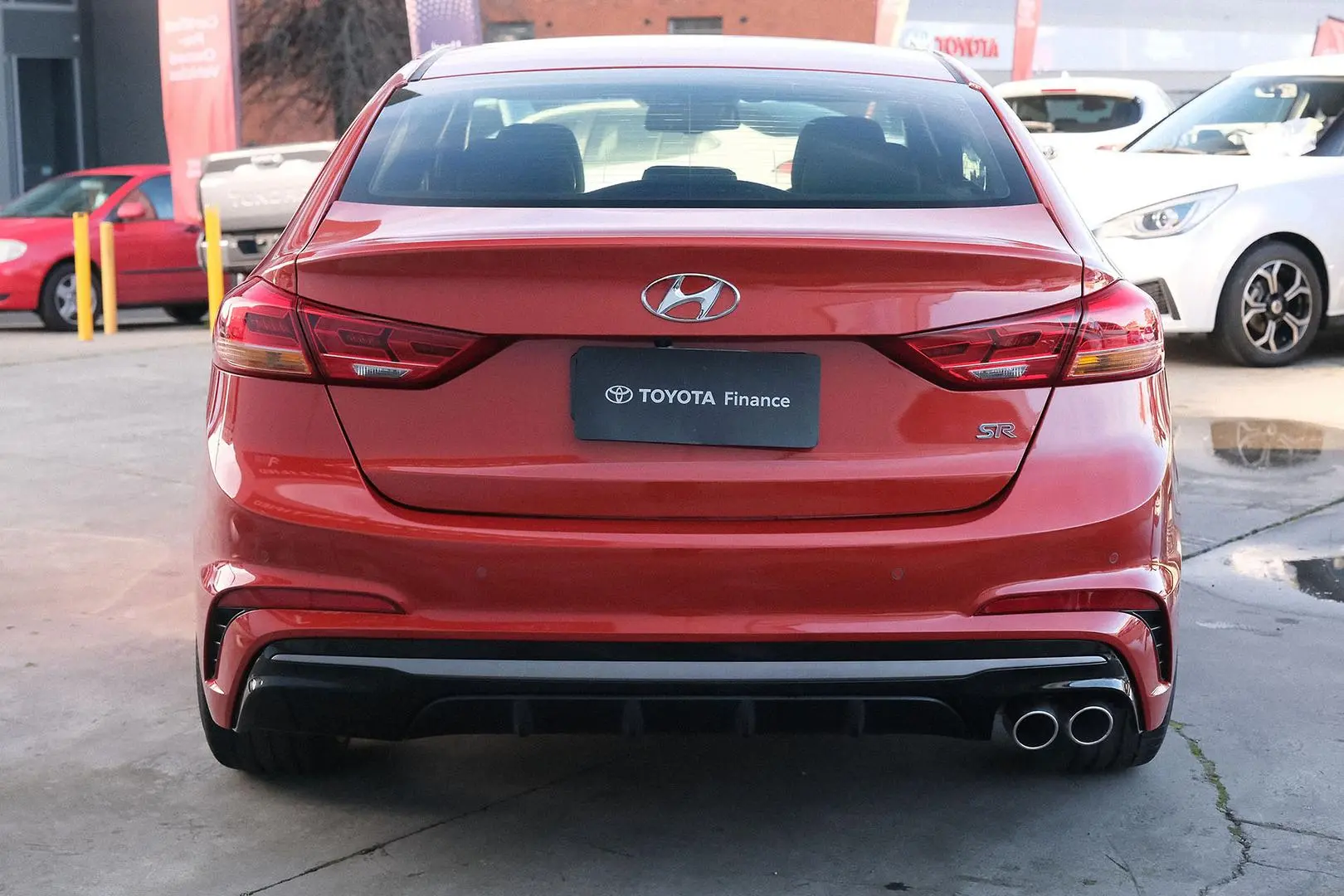 2017 Hyundai Elantra Gallery Image 4