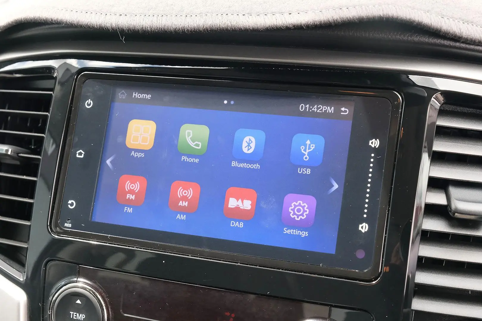 2022 Mitsubishi Triton Gallery Image 9