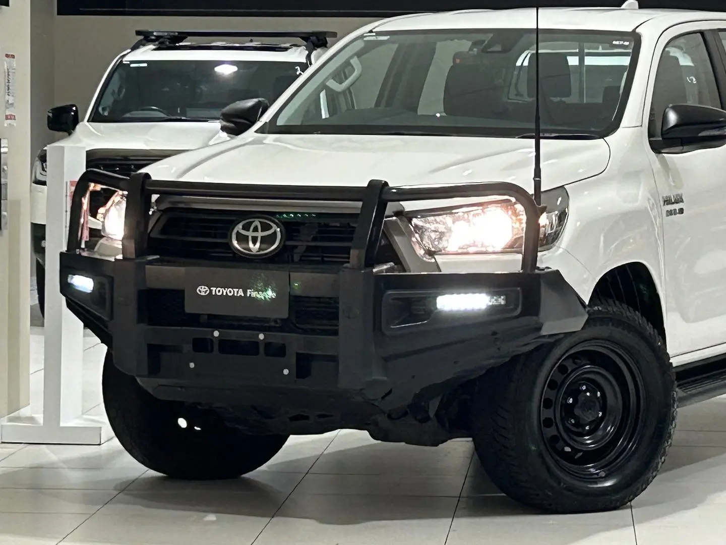 2022 Toyota Hilux Gallery Image 7