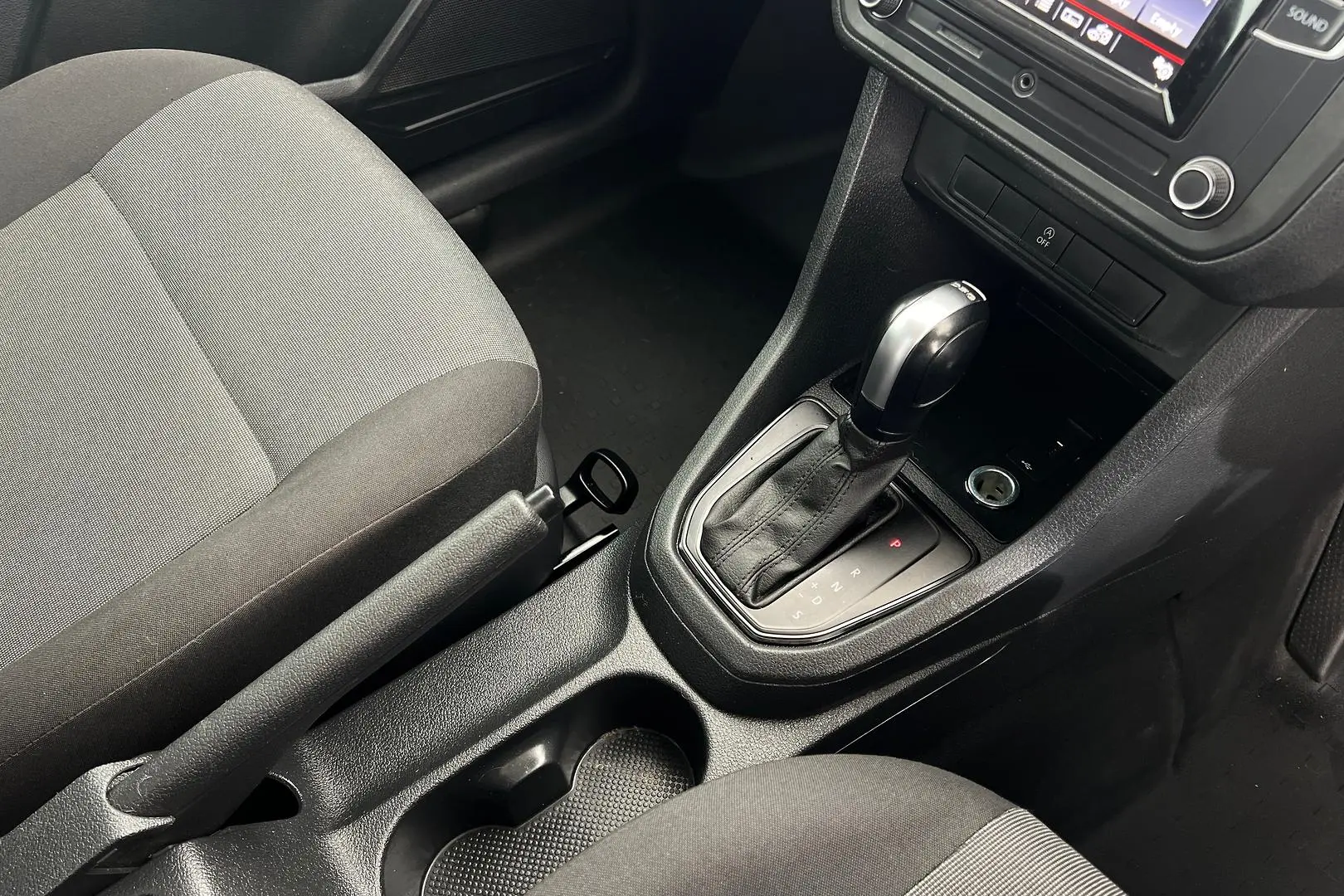 2018 Volkswagen Caddy Gallery Image 13