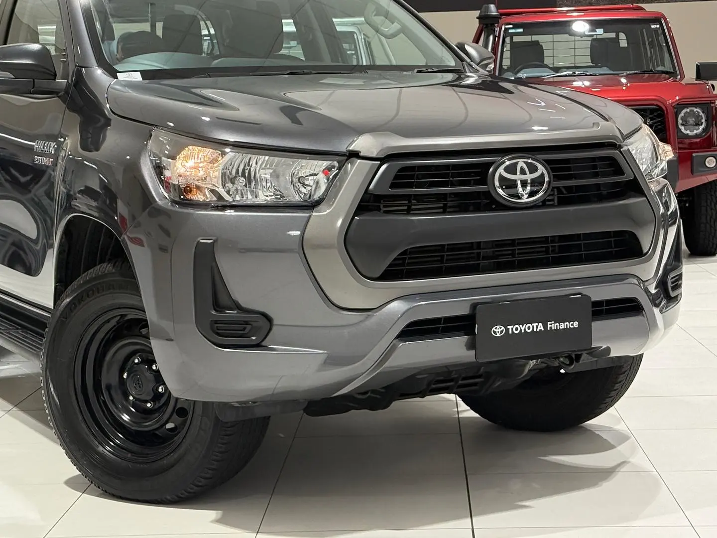 2021 Toyota Hilux Gallery Image 3