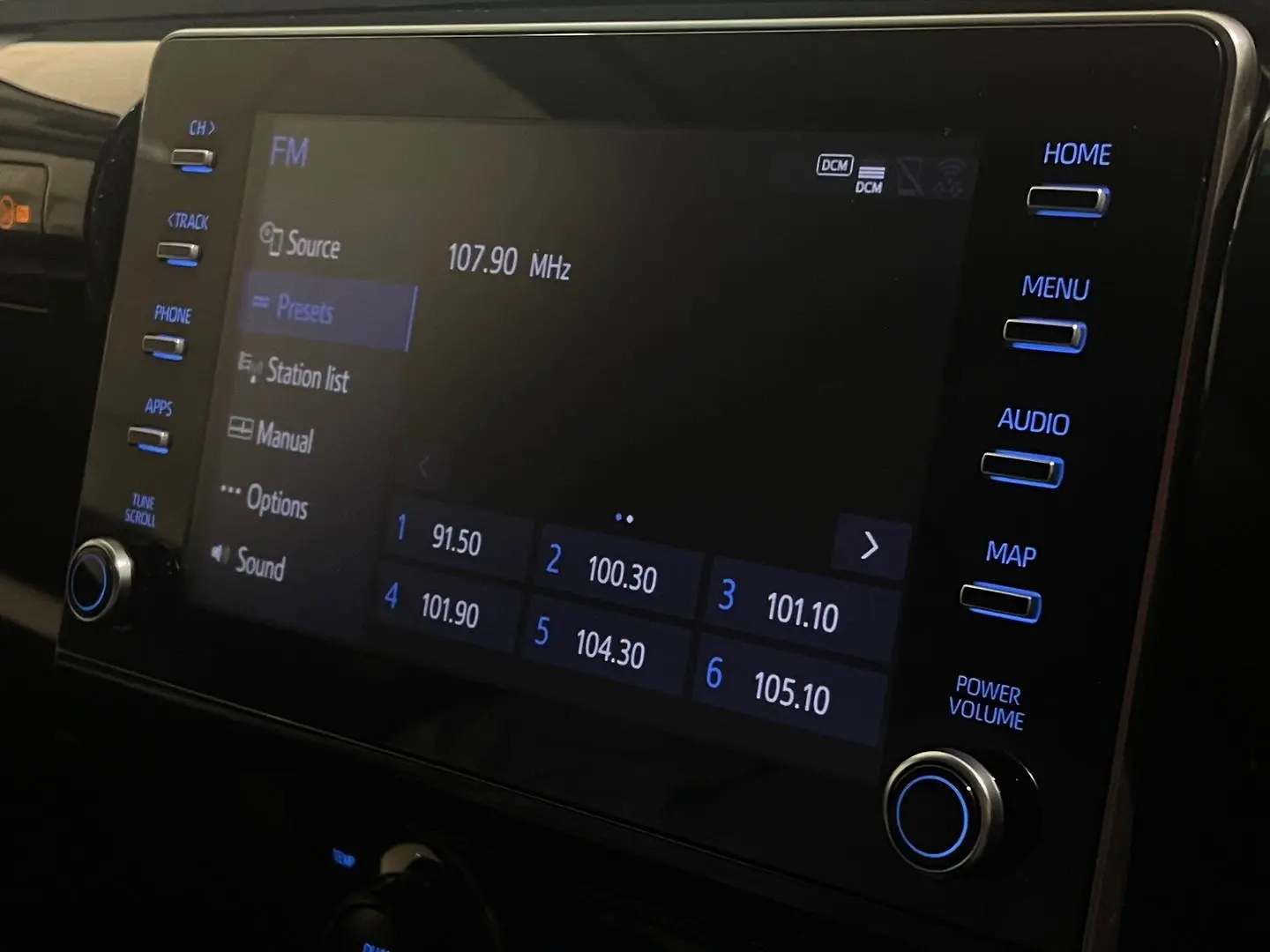 2023 Toyota Hilux Gallery Image 16