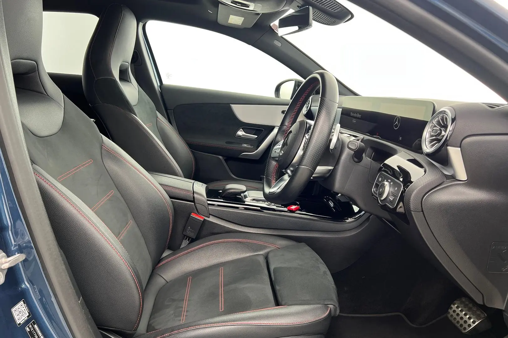 2022 Mercedes-Benz A-Class Gallery Image 12