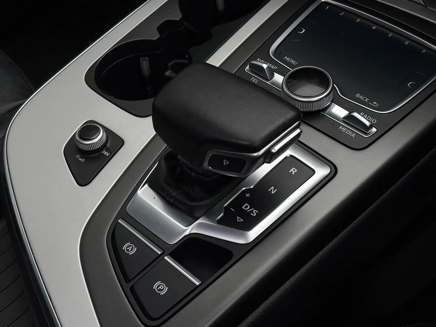 2017 Audi Q7 Gallery Image 25