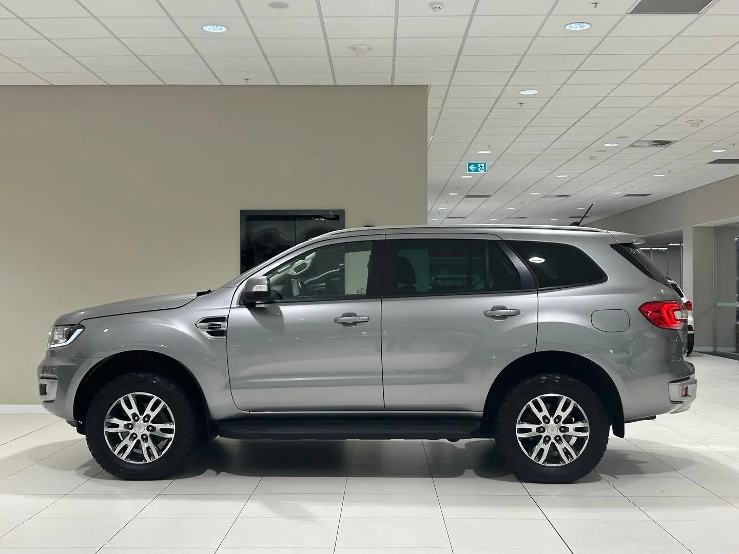 2021 Ford Everest Gallery Image 6