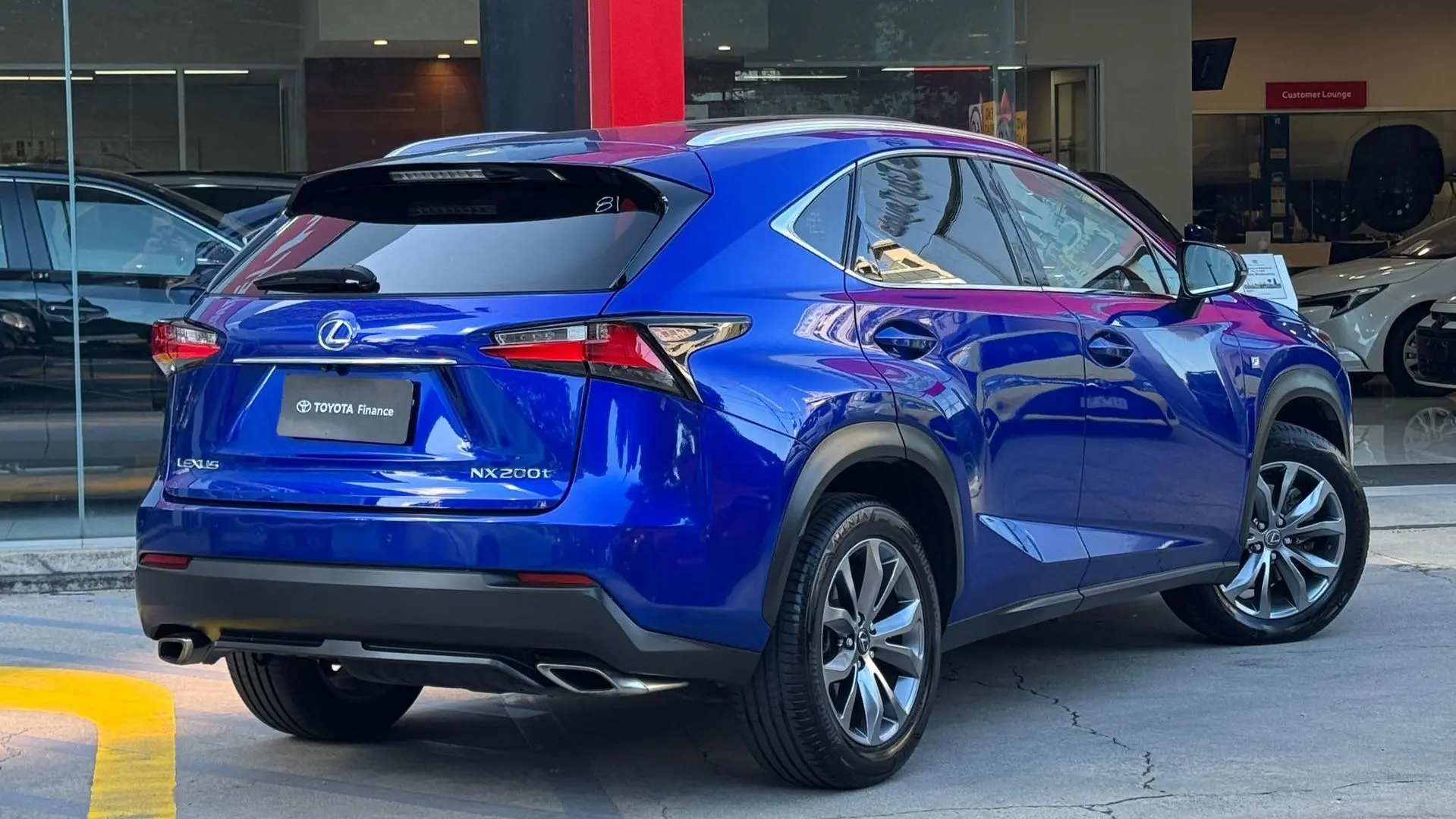 2017 Lexus NX Gallery Image 7