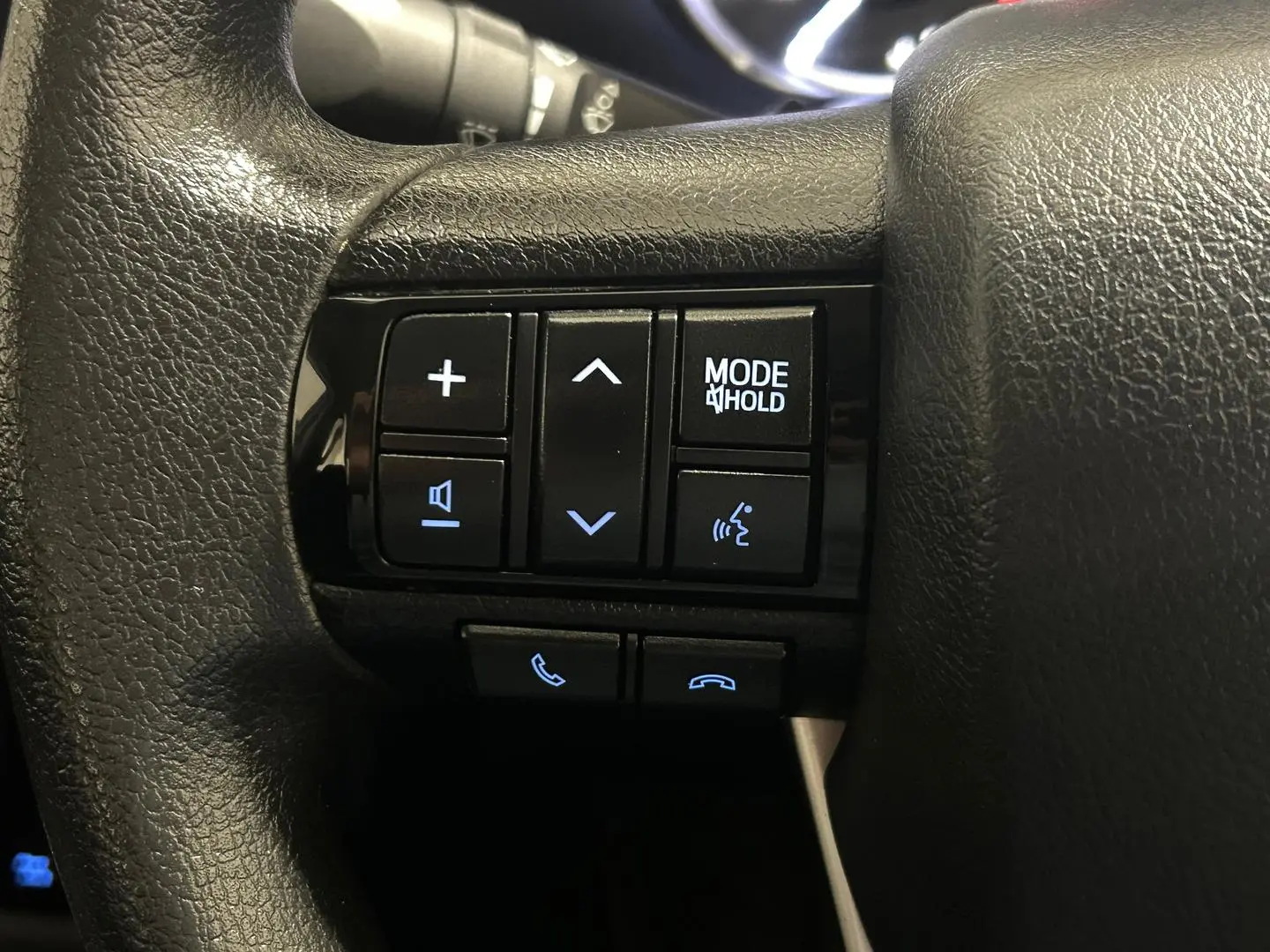 2021 Toyota Hilux Gallery Image 23
