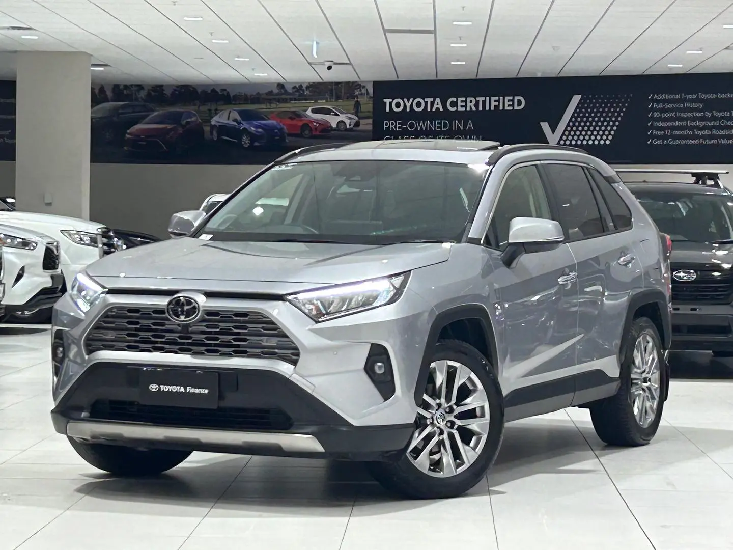 2024 Toyota RAV4 Gallery Image 5