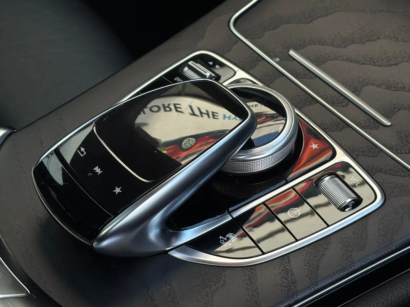 2019 Mercedes-Benz GLC-Class Gallery Image 19