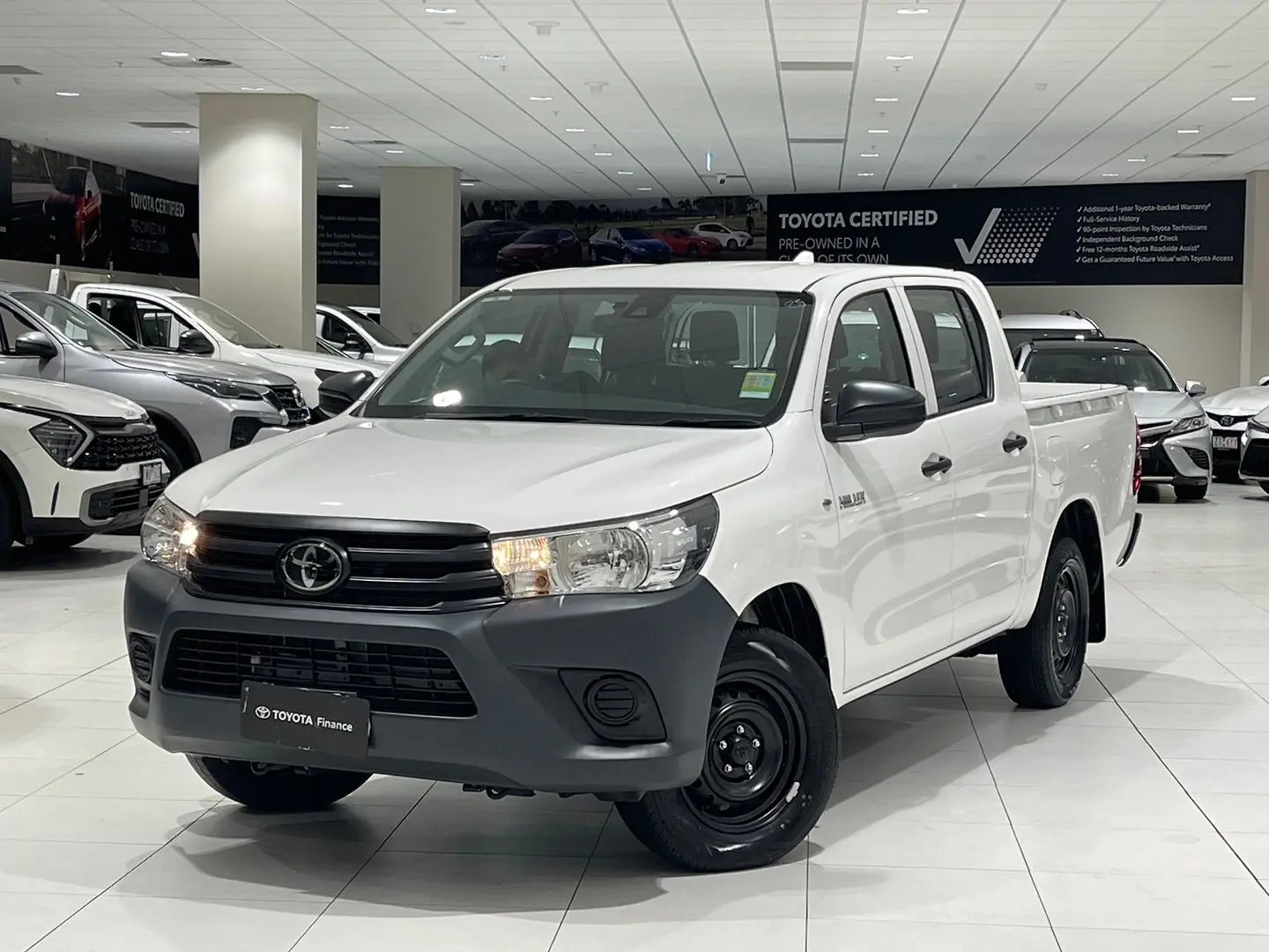 2022 Toyota Hilux Gallery Image 5