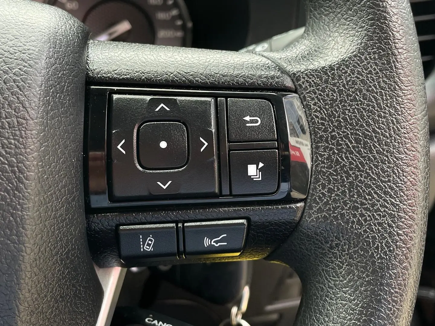 2023 Toyota Hilux Gallery Image 19