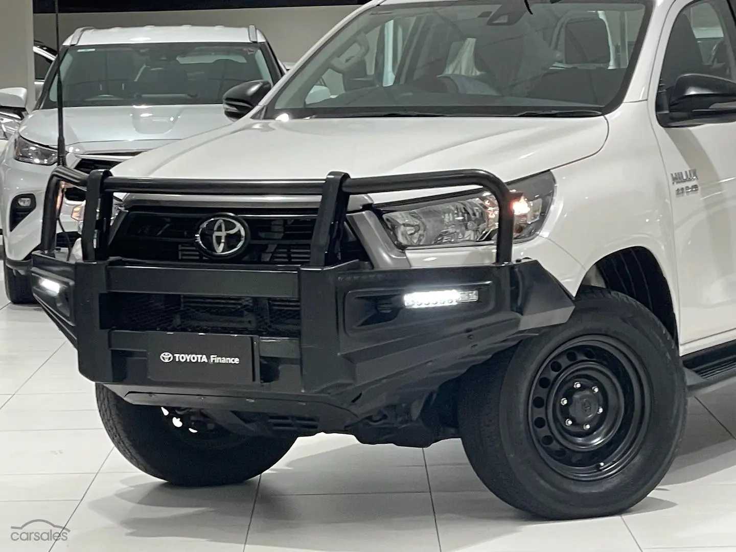 2021 Toyota Hilux Image 6