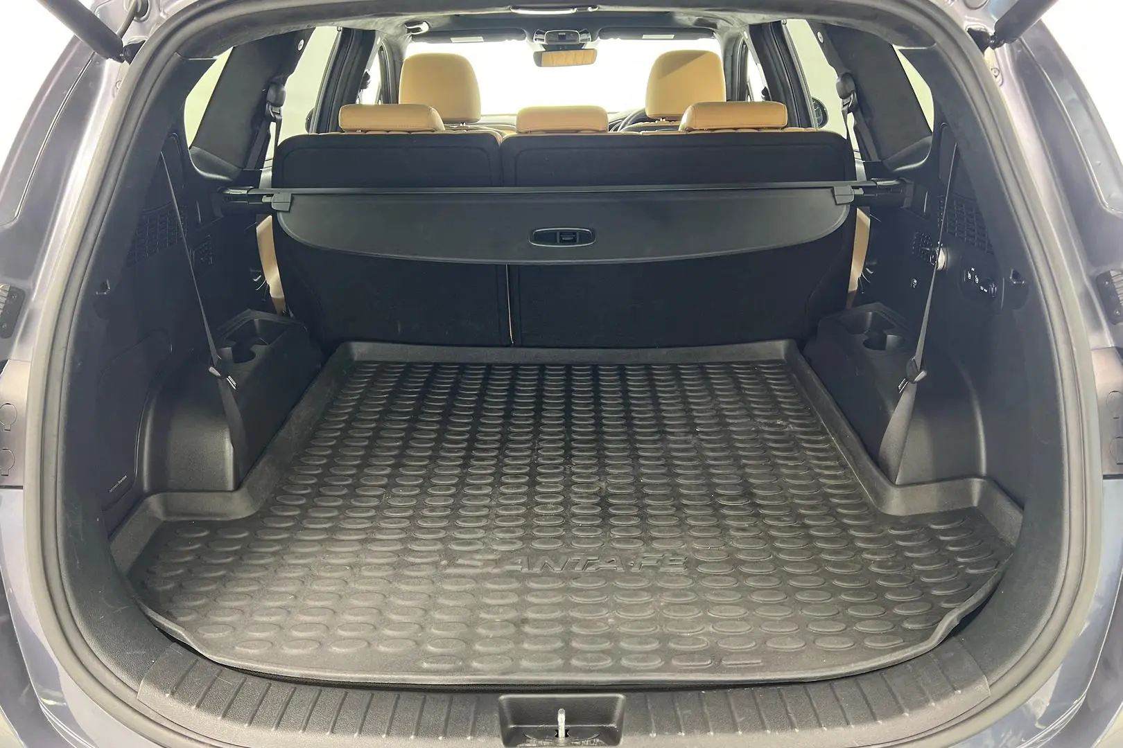 2021 Hyundai Santa Fe Gallery Image 24