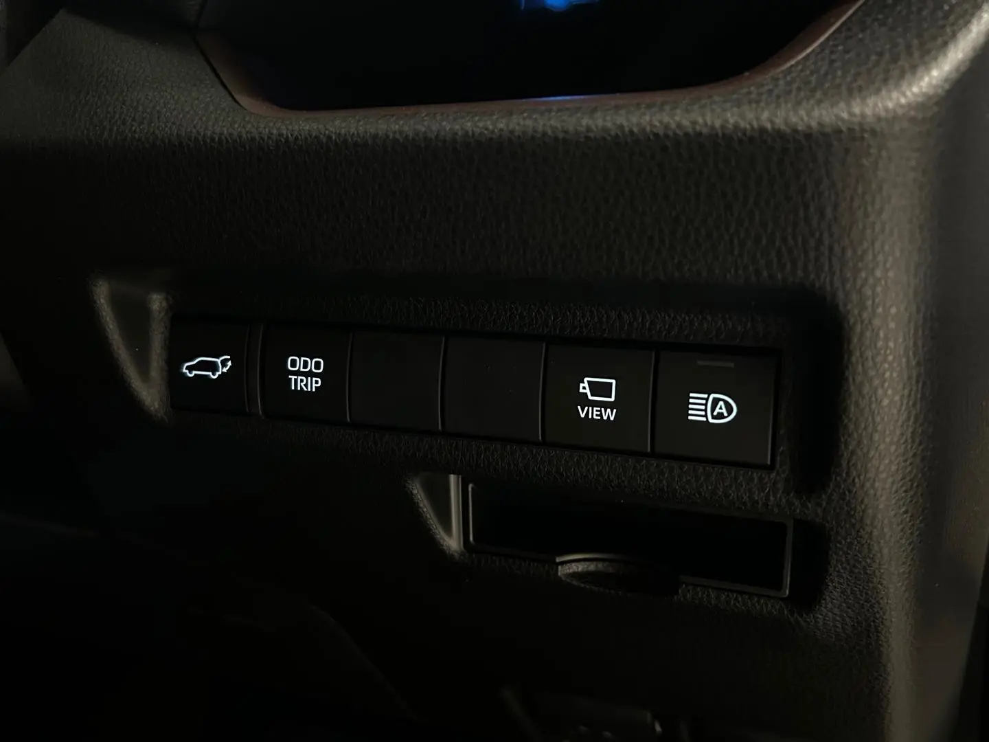 2024 Toyota RAV4 Gallery Image 28
