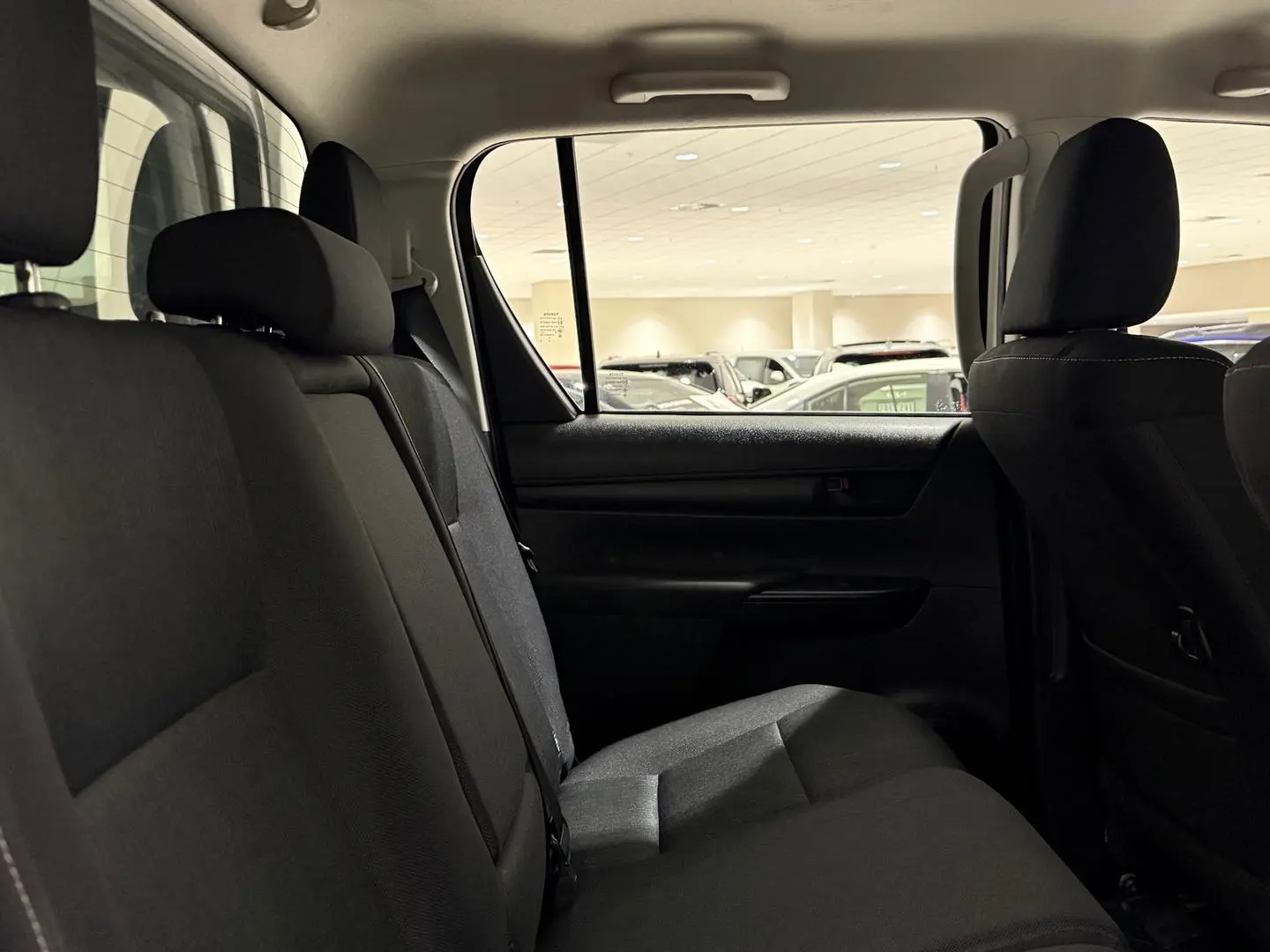 2022 Toyota Hilux Gallery Image 17