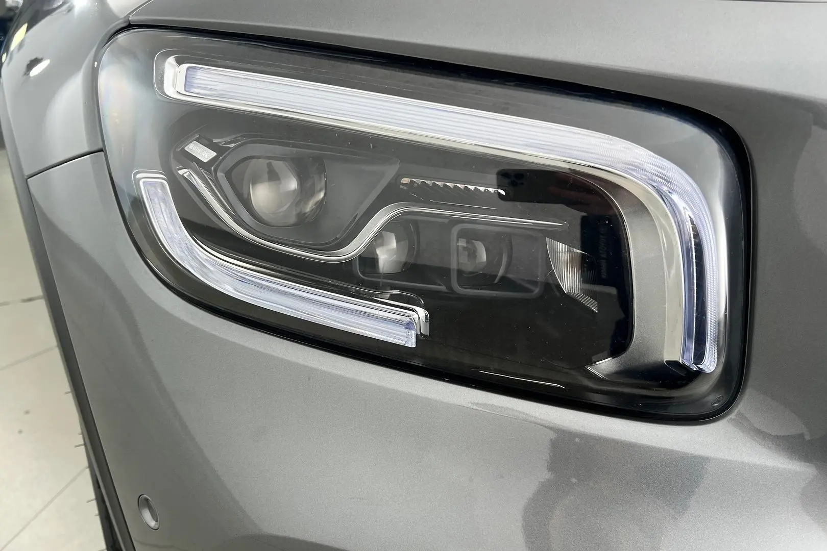 2021 Mercedes-Benz GLB-Class Gallery Image 23