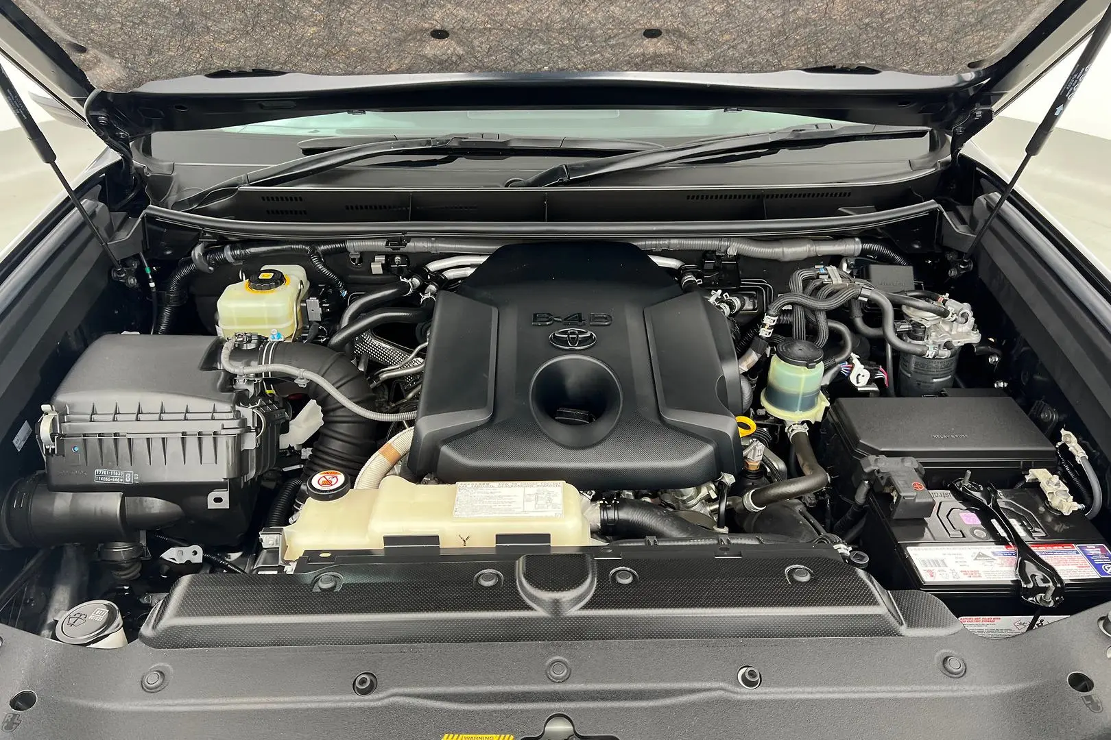 2018 Toyota Landcruiser Prado Gallery Image 24