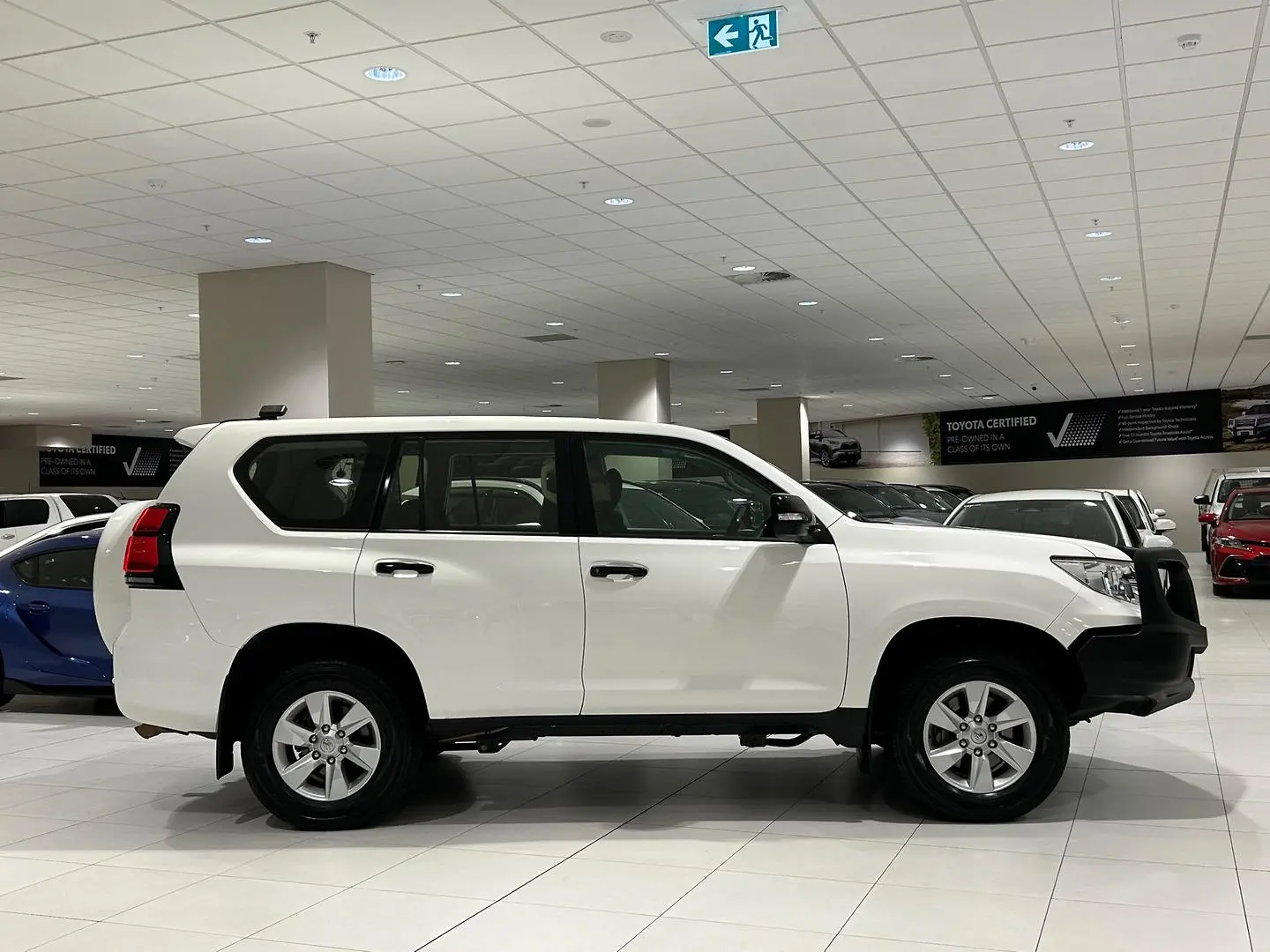 2021 Toyota Landcruiser Prado Gallery Image 2