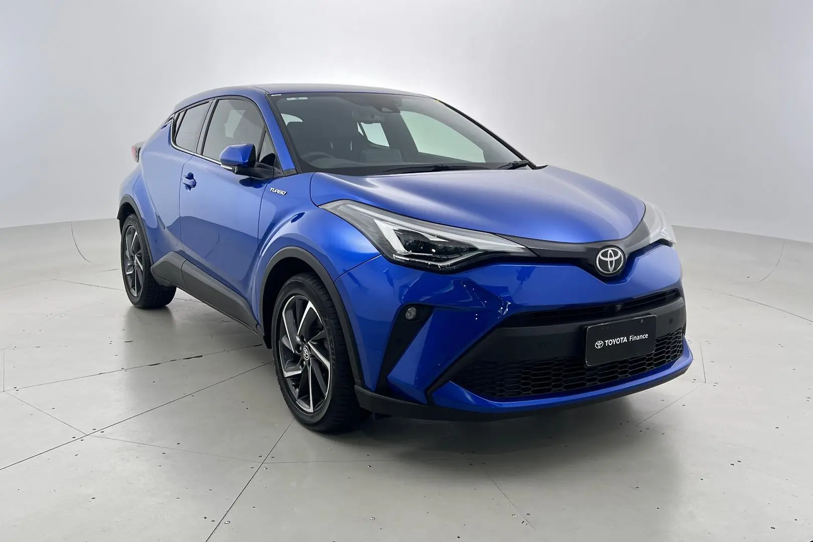 2021 Toyota C-HR Gallery Image 1