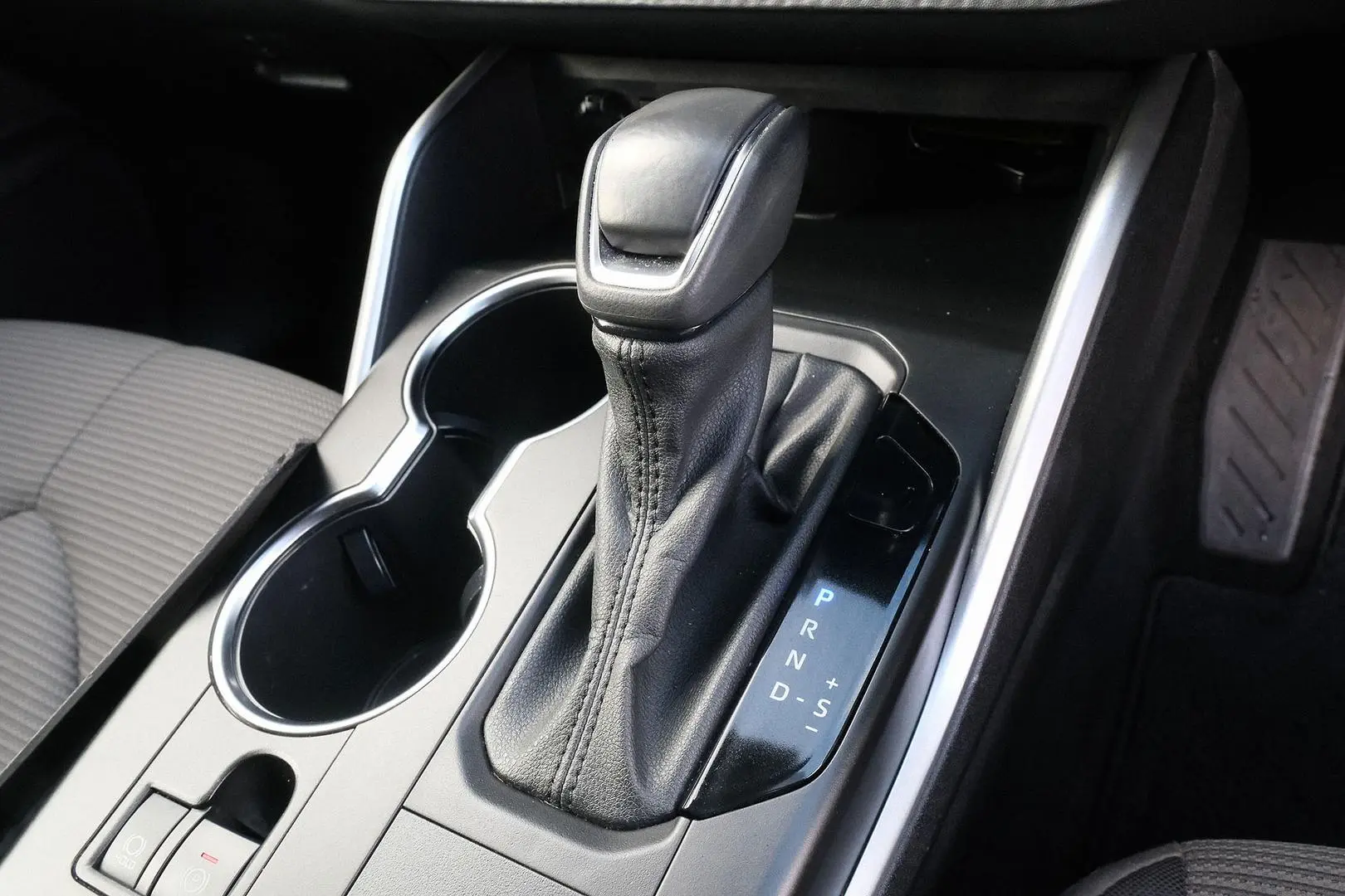 2021 Toyota Kluger Gallery Image 17
