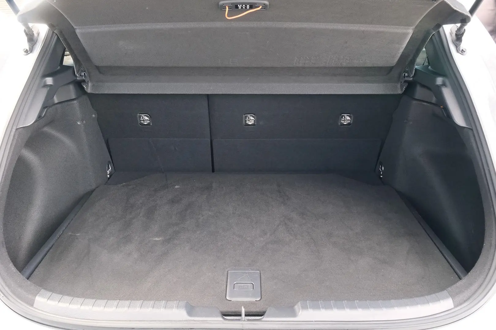 2018 Toyota Corolla Gallery Image 10