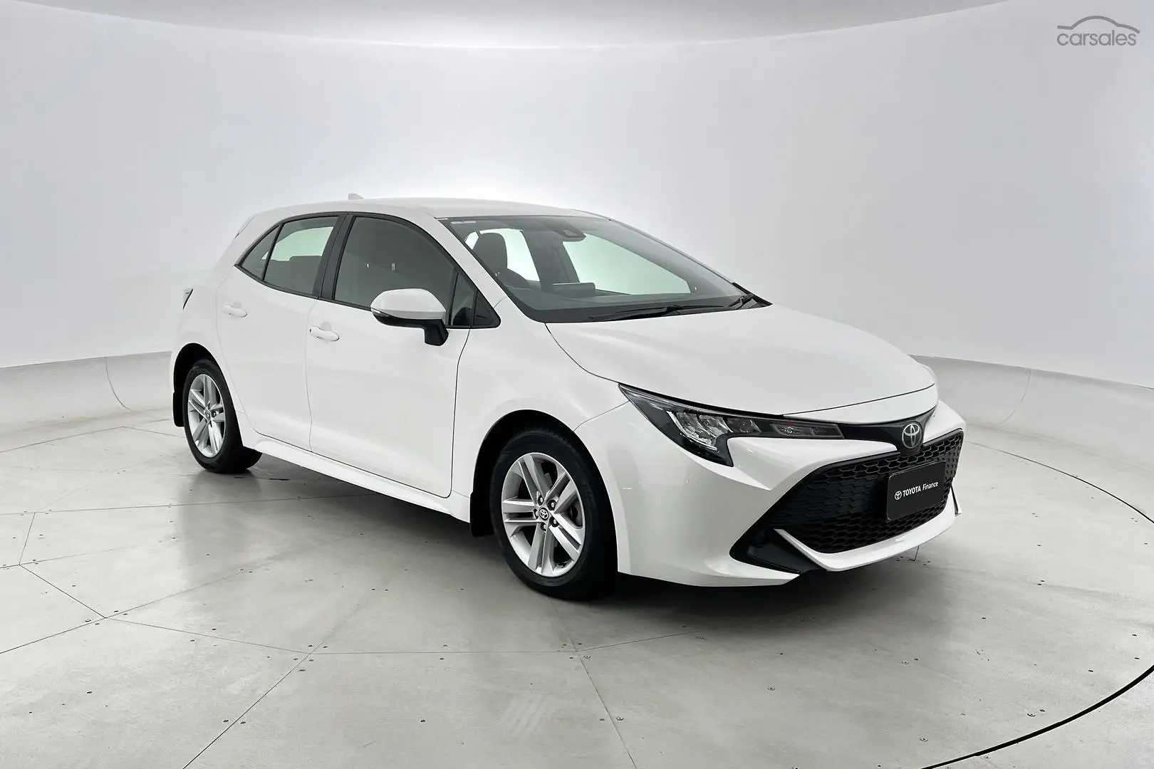 2018 Toyota Corolla Image 1