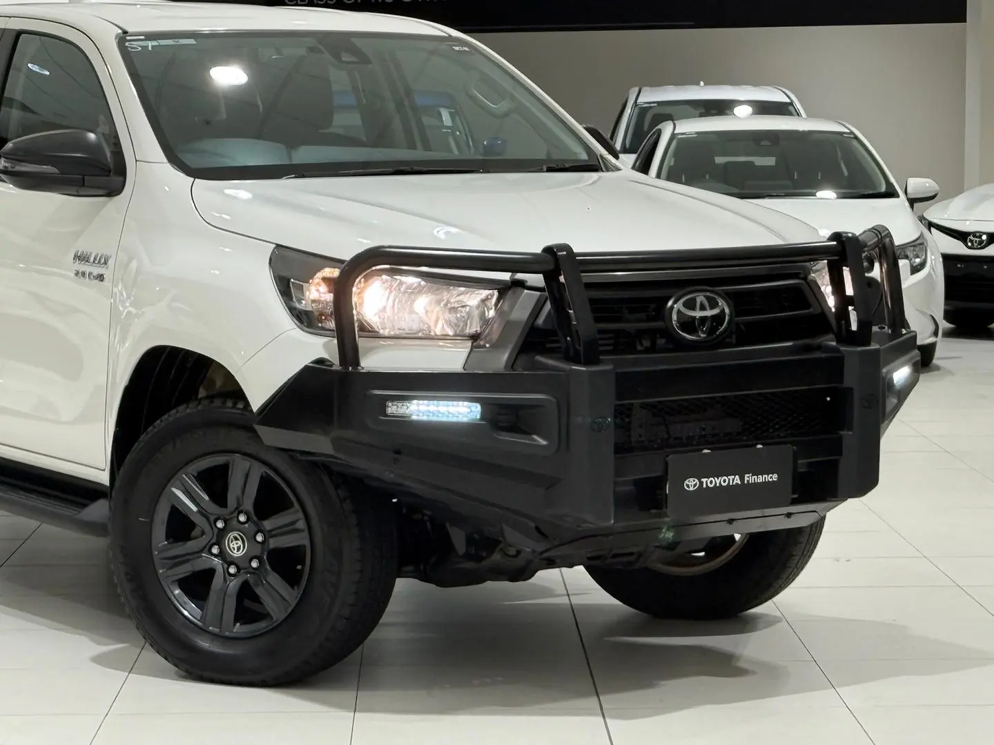 2022 Toyota Hilux Gallery Image 3