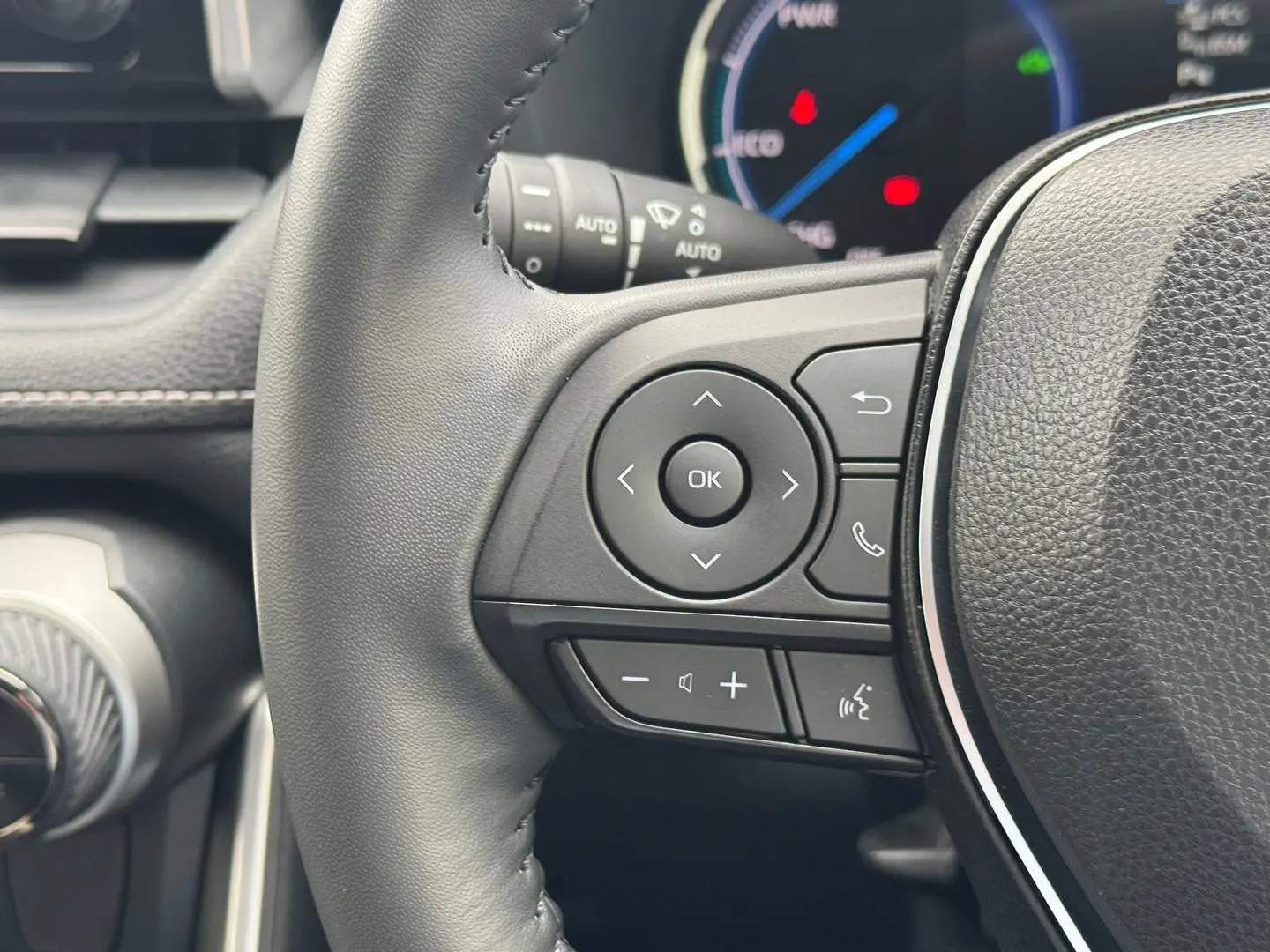 2024 Toyota RAV4 Gallery Image 19