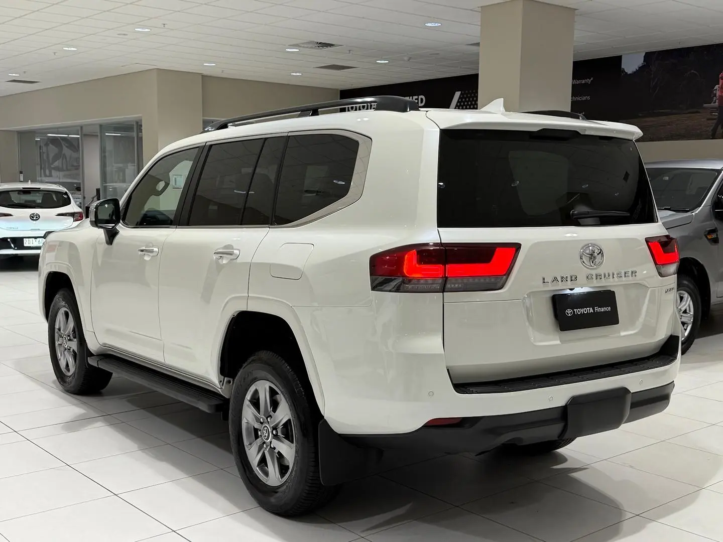 2024 Toyota Landcruiser Gallery Image 8