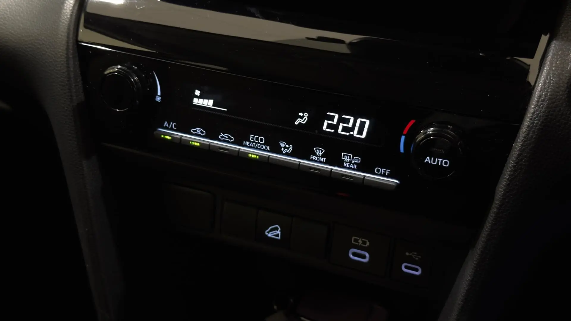 2024 Toyota Yaris Cross Gallery Image 21