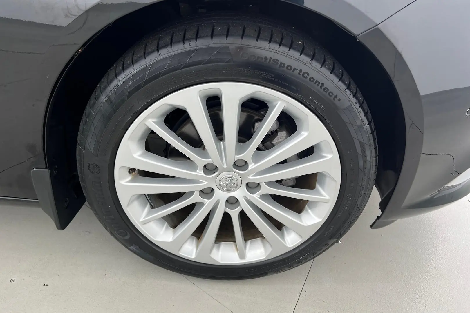 2019 Holden Calais Gallery Image 23