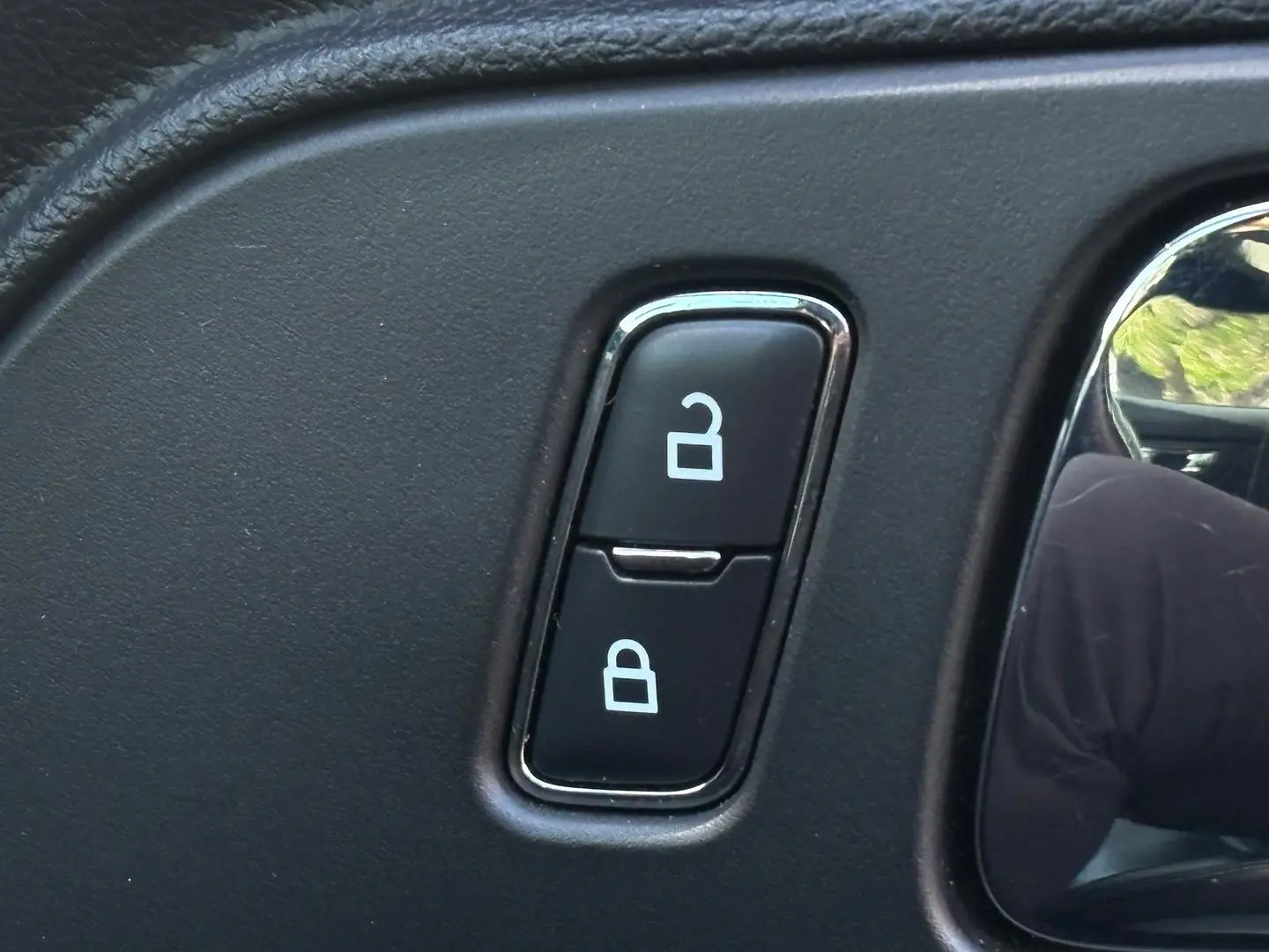 2017 Ford Mustang Gallery Image 24