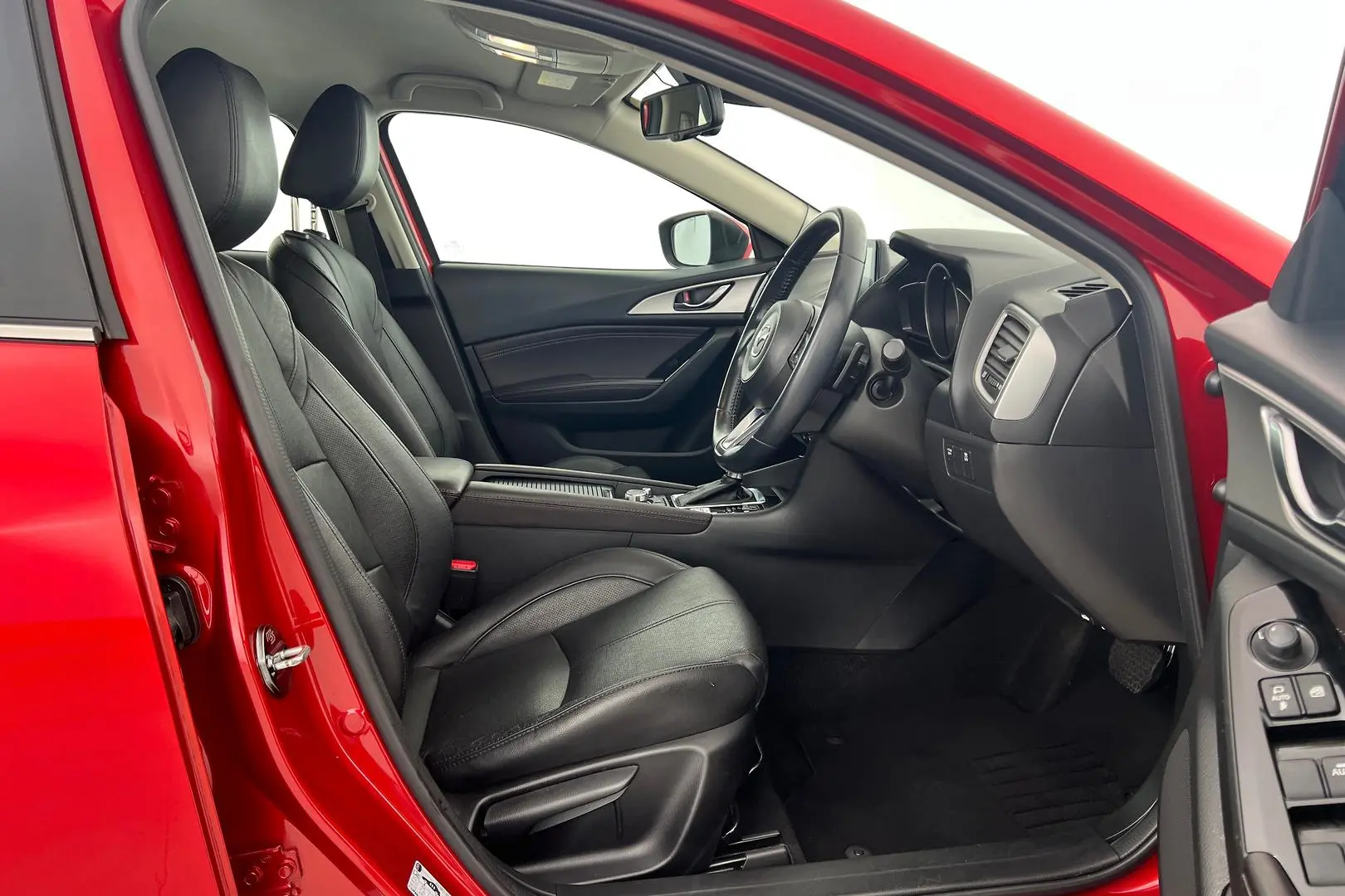 2017 Mazda 3 Gallery Image 13