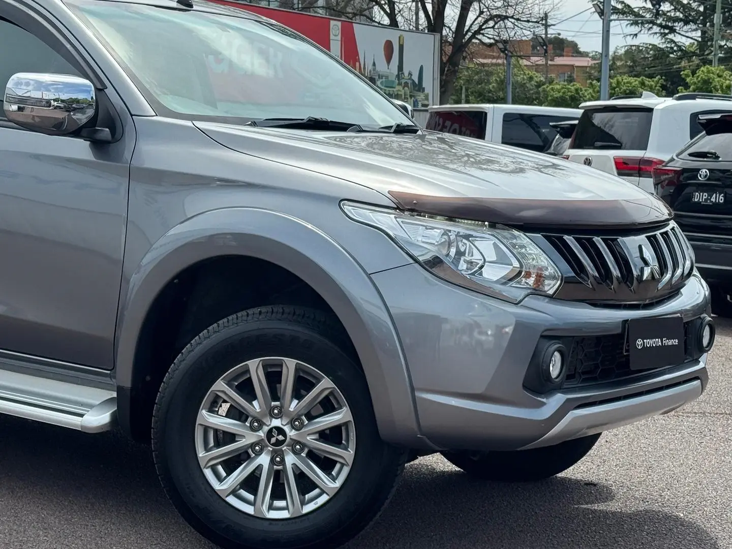 2017 Mitsubishi Triton Gallery Image 2