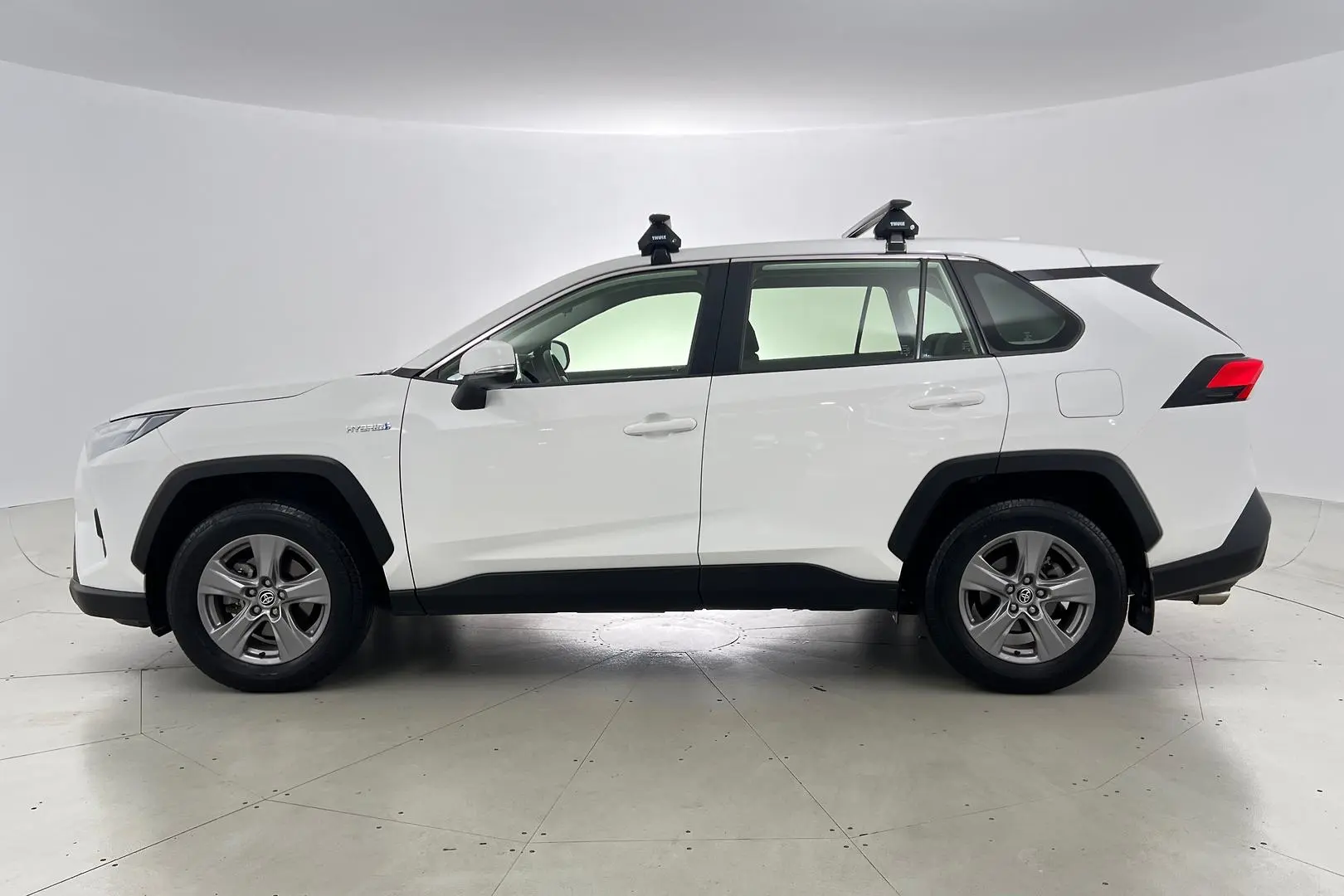 2022 Toyota RAV4 Gallery Image 7