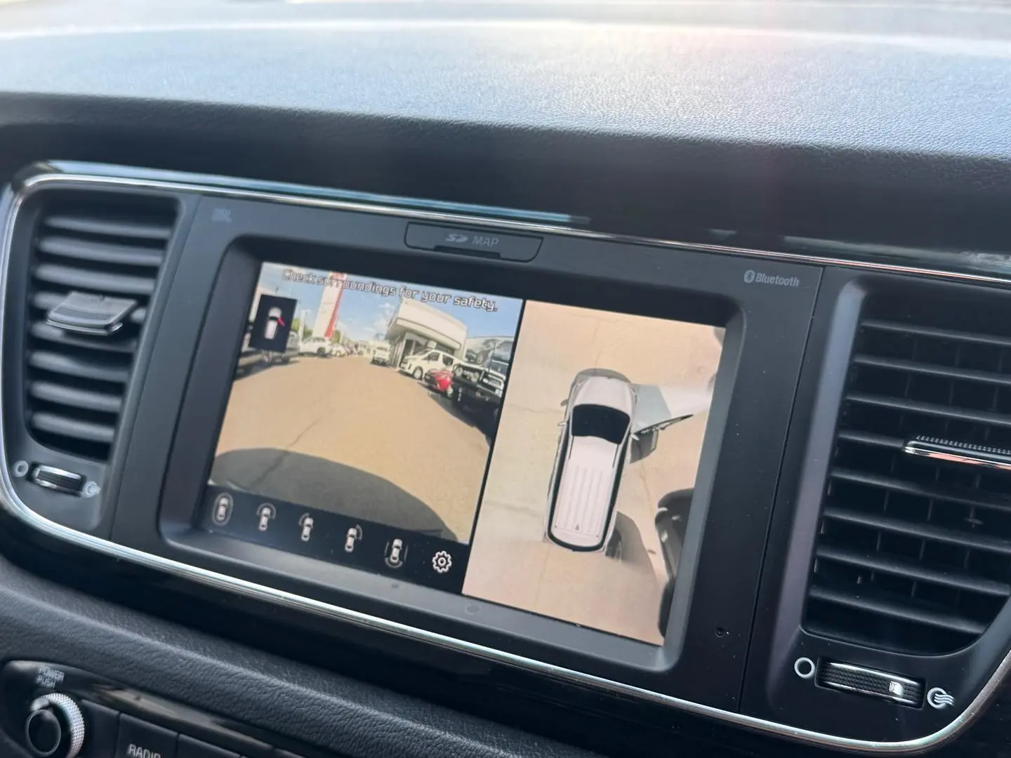 2019 Kia Carnival Gallery Image 19