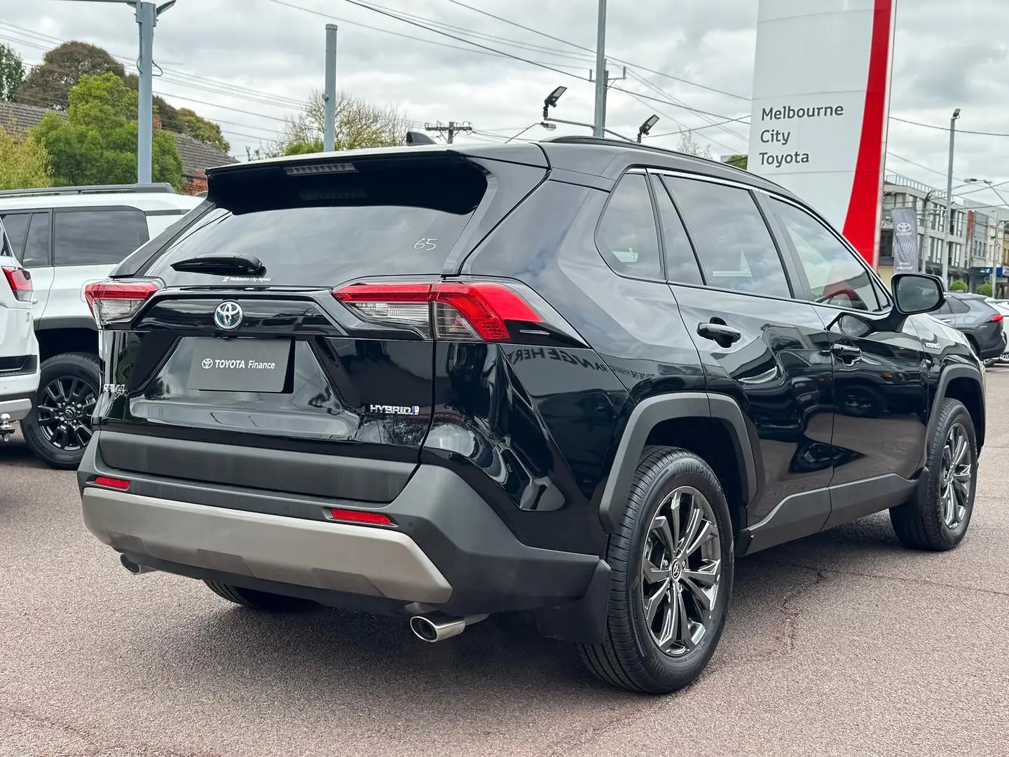 2024 Toyota RAV4 Gallery Image 4