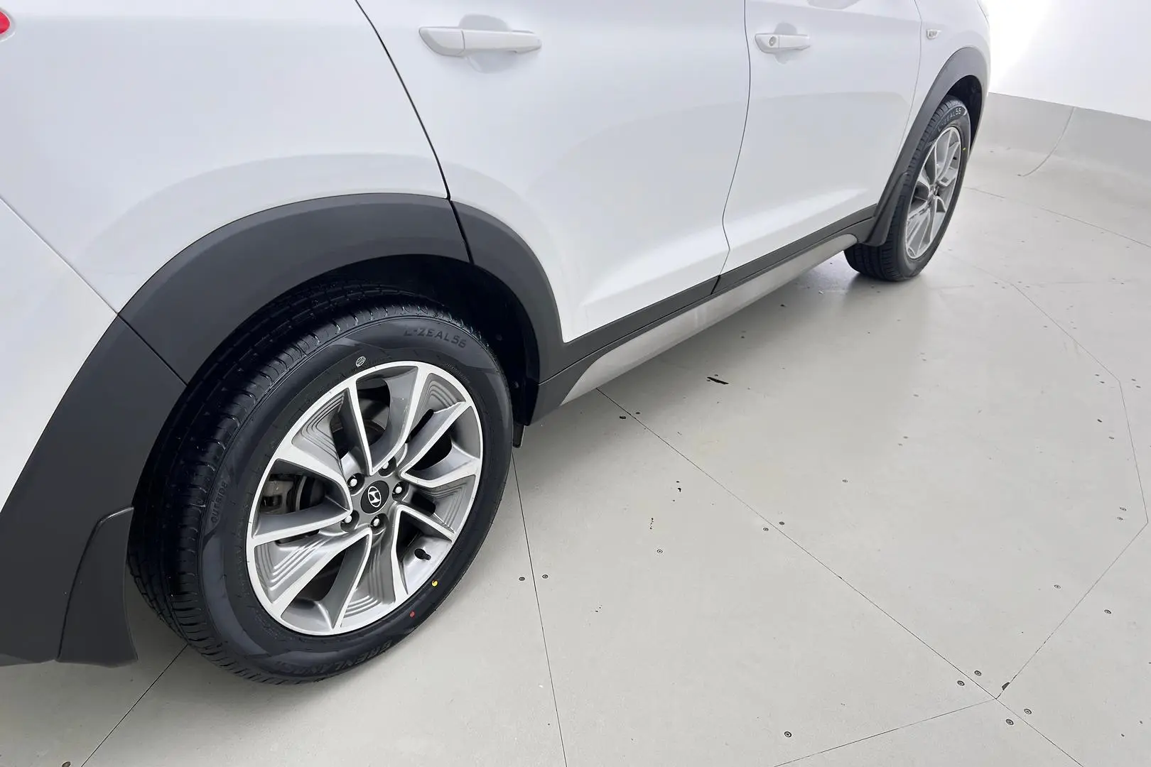 2017 Hyundai Tucson Gallery Image 9