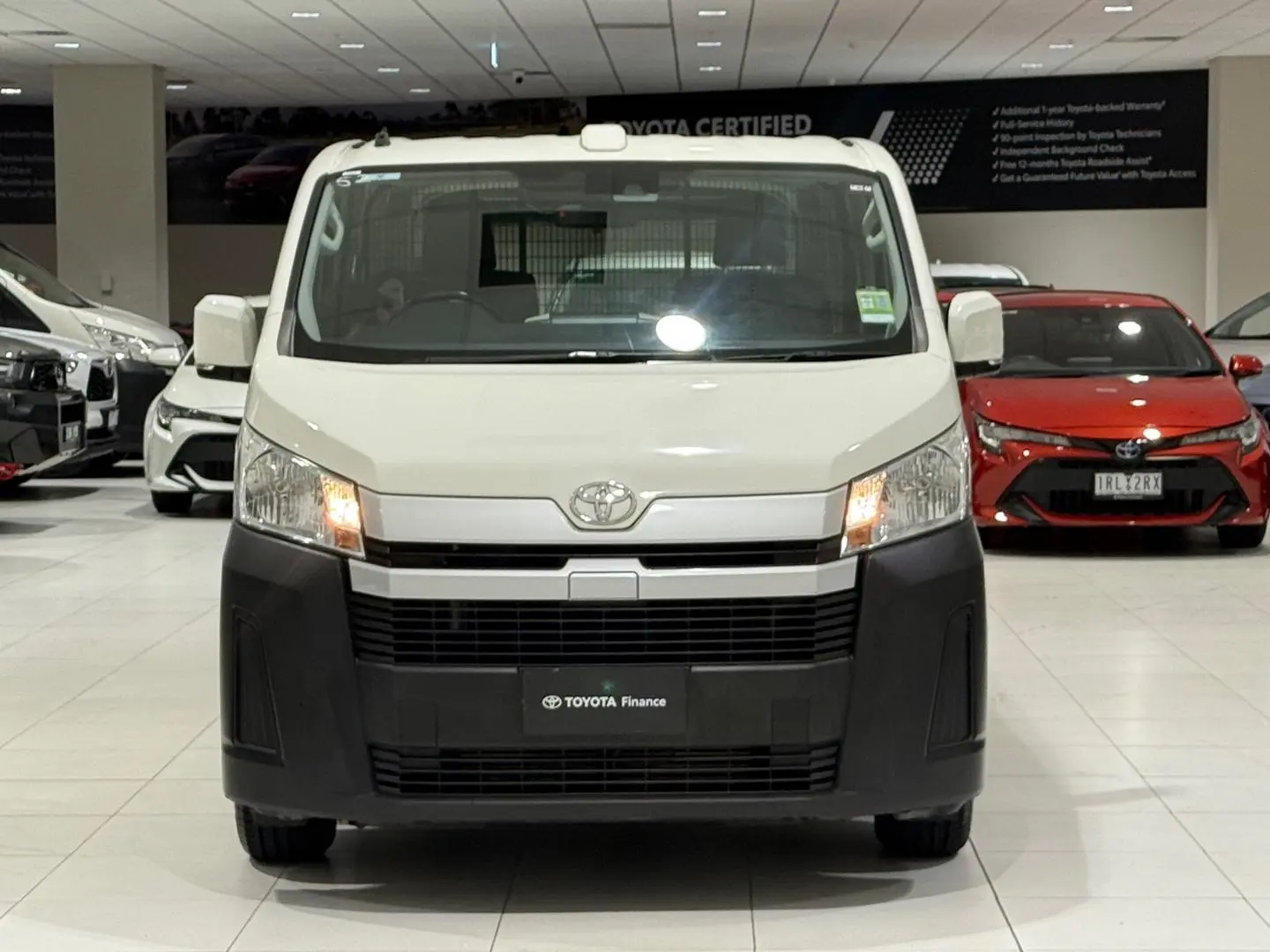 2022 Toyota Hiace Gallery Image 4
