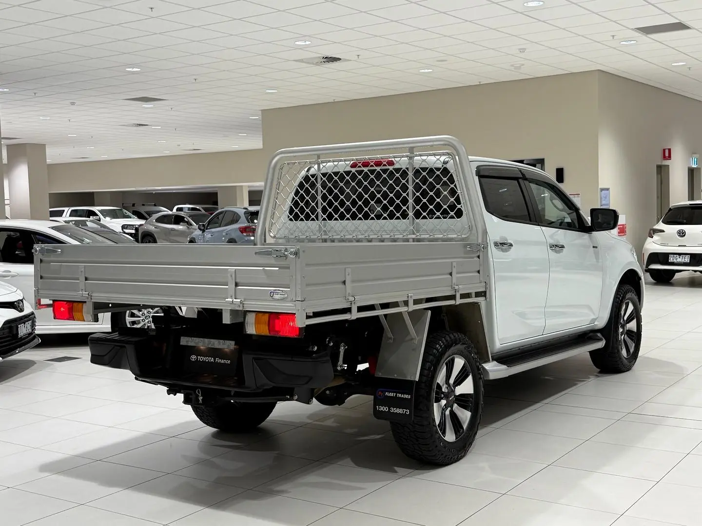2022 Isuzu D-MAX Gallery Image 10