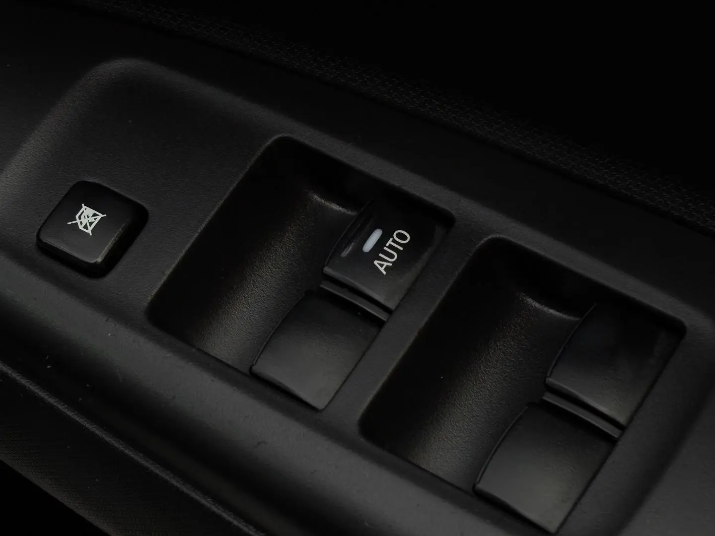 2020 Mitsubishi Mirage Gallery Image 21