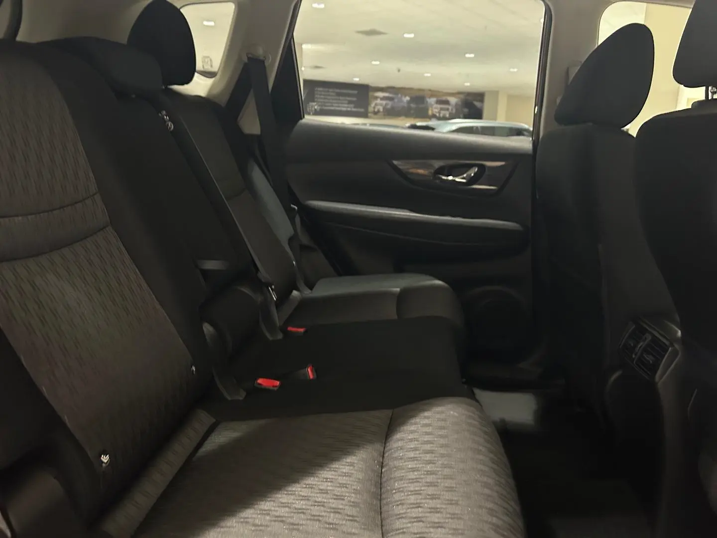 2020 Nissan X-TRAIL Gallery Image 14