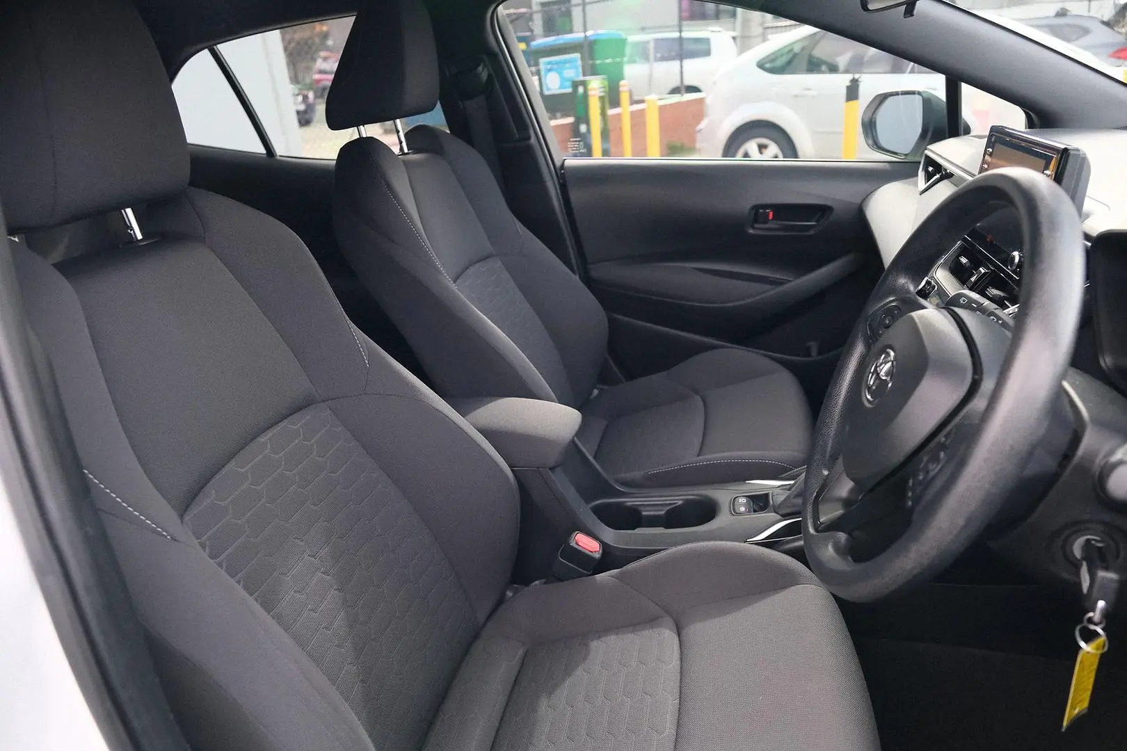 2020 Toyota Corolla Gallery Image 13