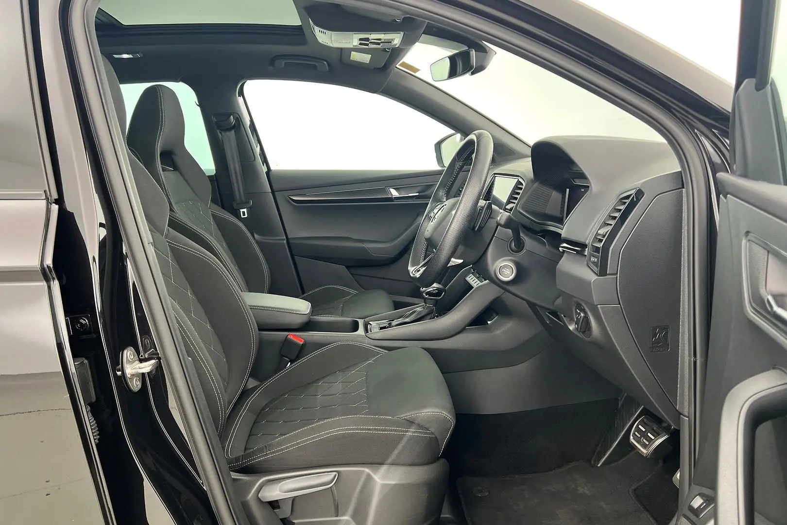 2023 SKODA Karoq Gallery Image 11