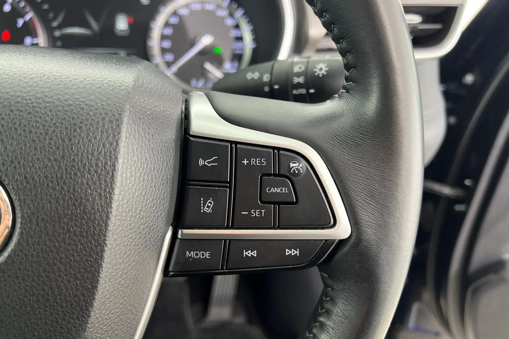 2022 Toyota Kluger Gallery Image 16