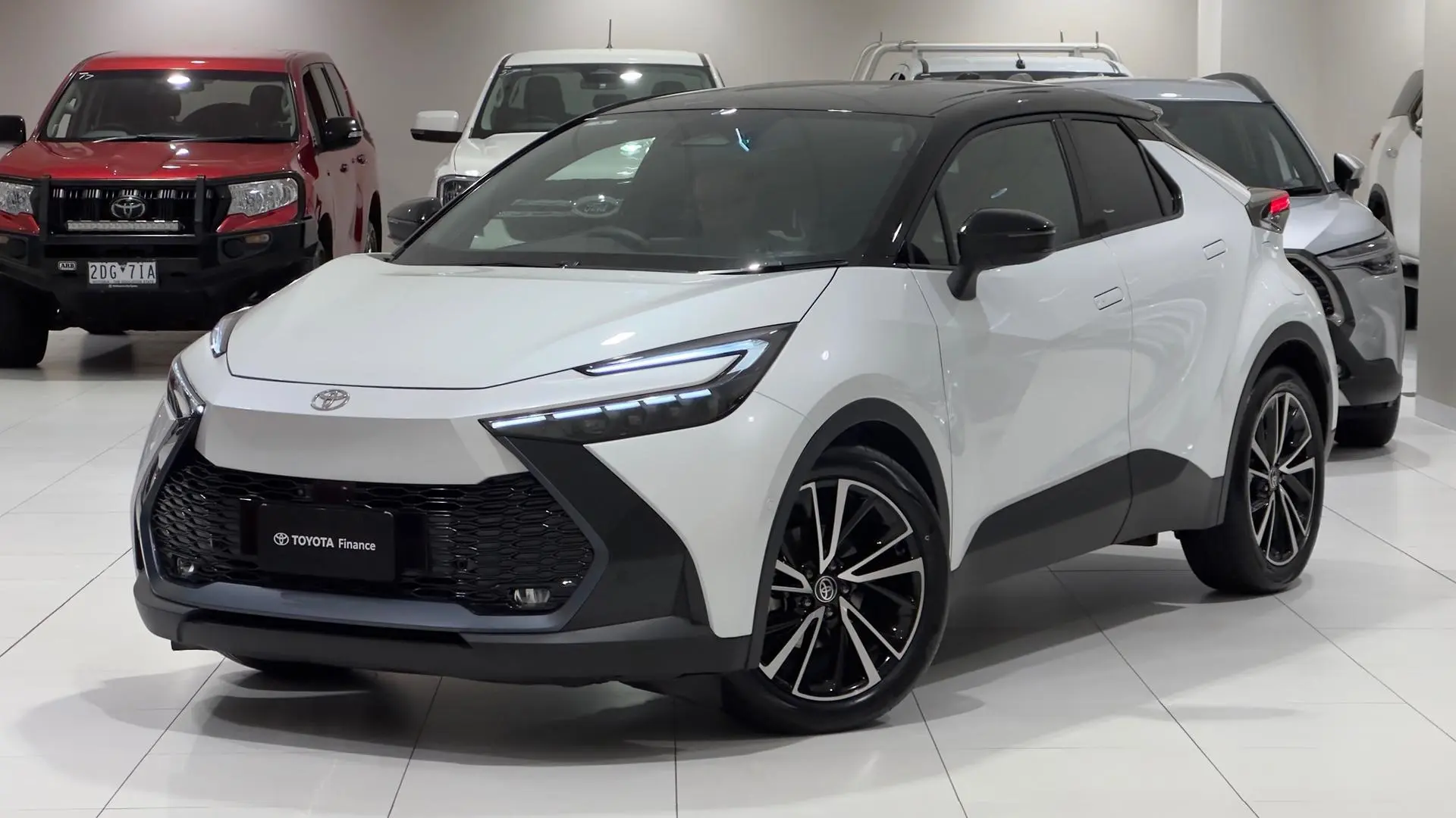 2024 Toyota C-HR Gallery Image 5